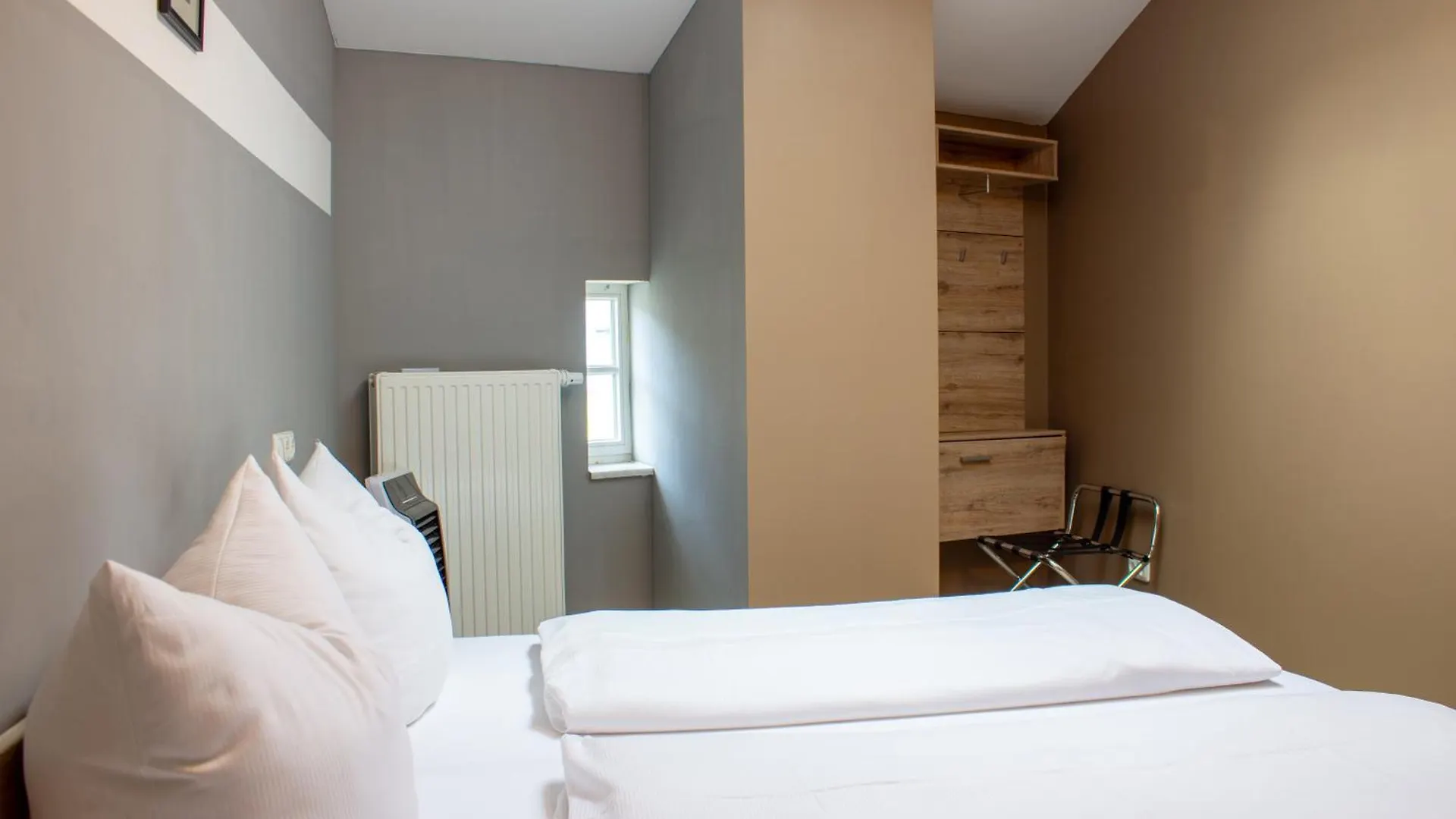 City House Alpeneck Fussen 3*,
